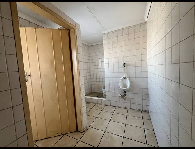 625M² WAREHOUSE TO LET IN SEBENZA